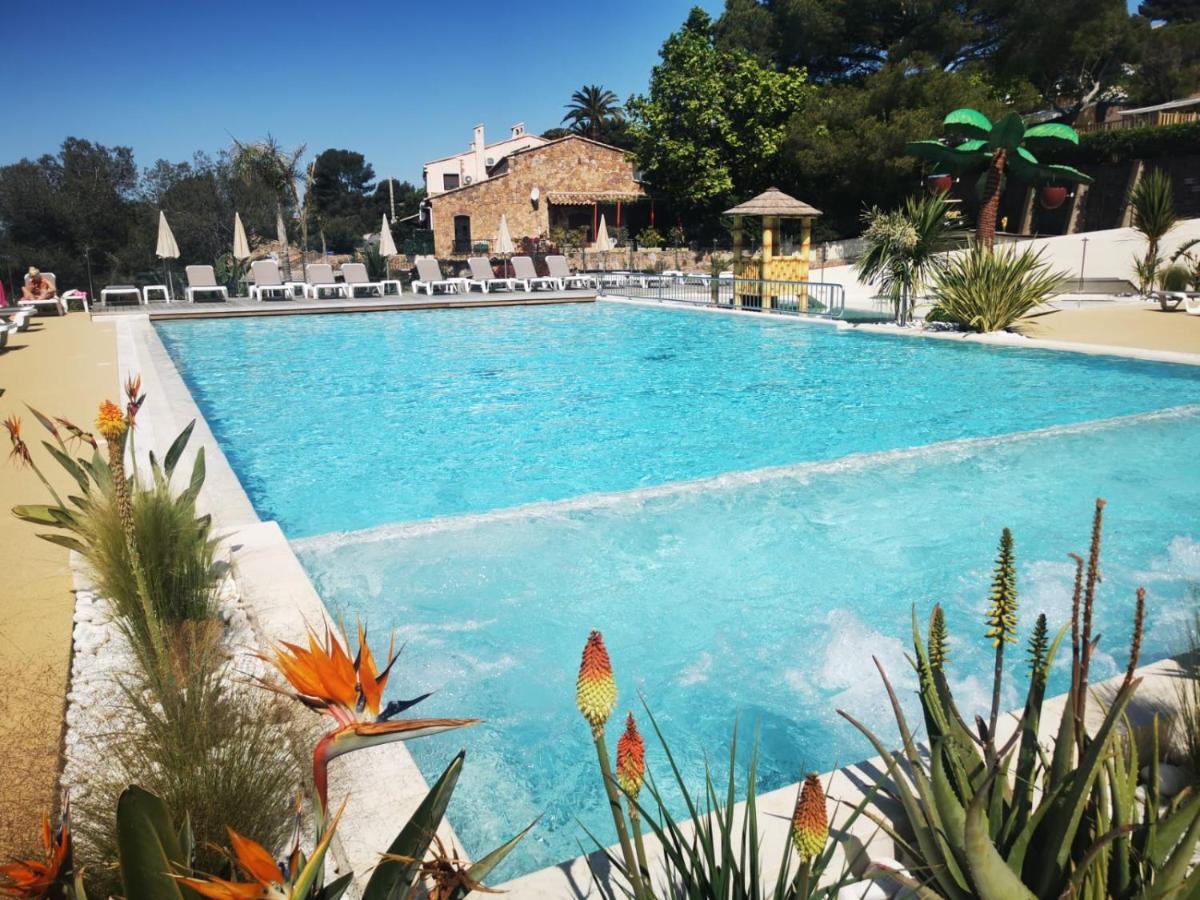 Mobil Home Neuf Camping L Ile Dor Plage St Raphael Avec Piscine Saint-Raphaël Εξωτερικό φωτογραφία