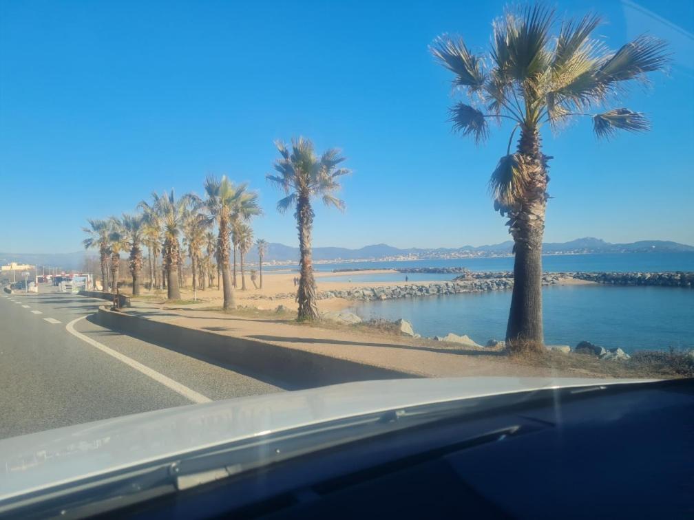 Mobil Home Neuf Camping L Ile Dor Plage St Raphael Avec Piscine Saint-Raphaël Εξωτερικό φωτογραφία